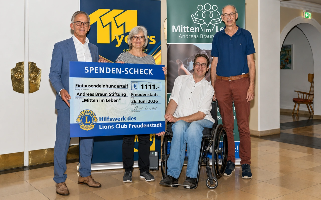 Lions Club Freudenstadt spendet 1111 Euro an Andreas Braun Stiftung.